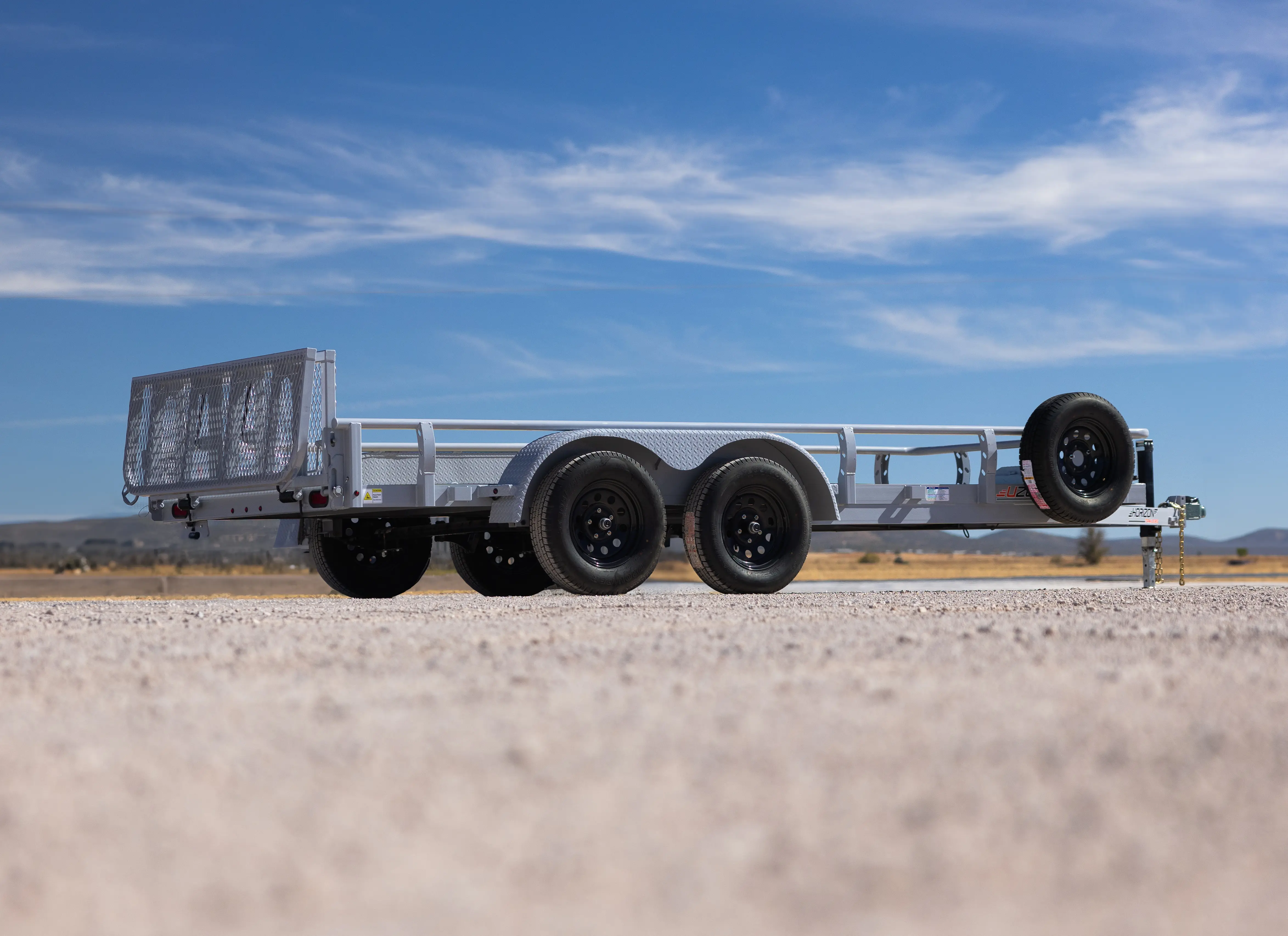 horizon trailers img